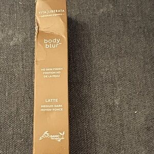 Vita Liberata Body Blur HD Skin Finish - Latte (Medium-Dark)